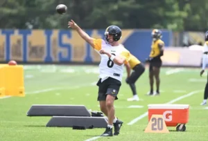 aaron-rodgers-steelers-768x522