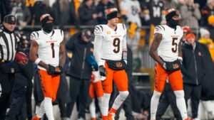 cincinnati-bengals-wide-receiver-jamarr-chase-1-quarterback-joe-burrow-9-wide-receiver-tee-higgins-5